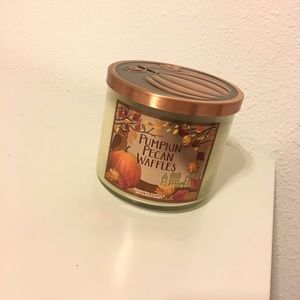Bath and Body Works Pumpkin Pecan Waffles Candle